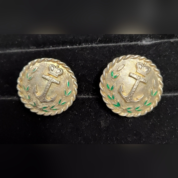 Carolee Vintage Clip On Earrings Anchor Green Leaf Enamel Chunky Signed 1990s - Picture 1 of 3